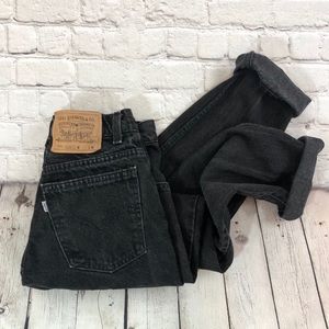 Black tapered Levi high waisted jeans